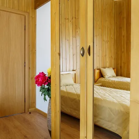 Holiday home The House On The In Pirin Golf